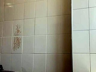 Big Pussy Flashing In Live Exhibitionist Show