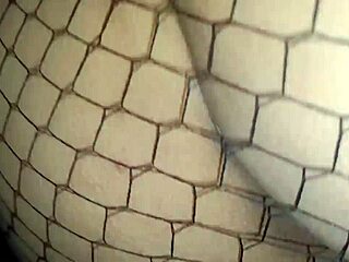 latina puta gets horny for ass fucking 😍