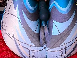 i soaked my pantyhose from vibrations then masturbated my big ass pussy to cum