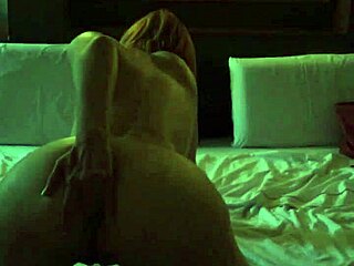 Cougar Prepares For Anal Assfucking Session