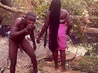 Perfekta tuttar byflicka knullas hårt av främling i grov quickie. Hårig och vild!