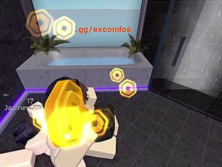 Follo muy duro a una puta fan enamorada de mi verga