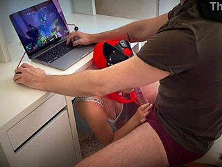 Ginger Girl Sucked During Dota Game