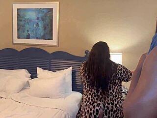 BBW arrombada pelo BBC episódio 2 com boquete interracial peitos tatuada missionário e gordura