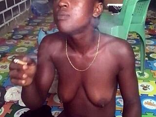 Twerking naked then fucking big dildo in ass and pussy!