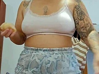 When I Get Horny, The Light Turns On