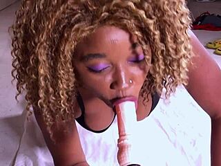 Let My Pretty Feet And Tits Arouse You Deeply