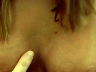 Young girl gives horny blowjob