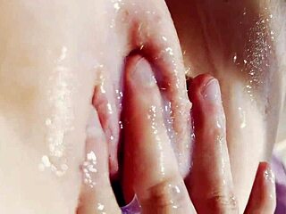 Kannst du's glauben? Die enge Fotze der heißen Stiefschwester wird von Quickie-Sperma total durchtränkt!