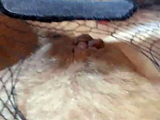 Greta Sensual Feet Fetish with Brunette Beauty