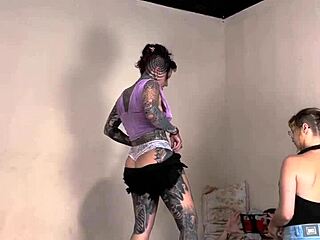 Did Bastidores see Von Poison give ass to Carmona?