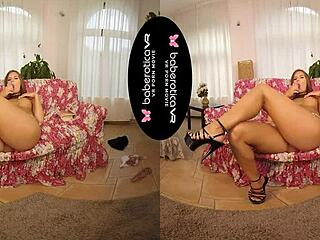 Solo Girl Jenifer Jane Masturbates With A Dildo In VR