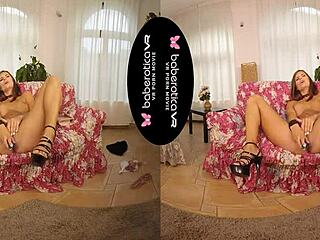 Solo Girl Jenifer Jane Masturbates With A Dildo In VR