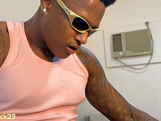 bodybuilder with tattoo gives wet bareback blowjob, his monster cock tasting so good