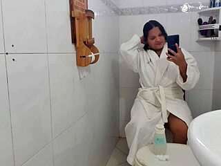 twin tigress falls into online fetish adventures with big pussy