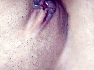 Mig og min hotte partner havde vild sex, så intenst og passioneret at jeg stønnede ustoppeligt