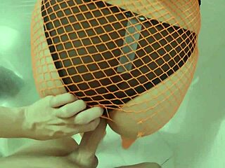 Latina milf rides cowgirl for creampie in homemade video