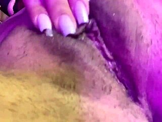 Me Exibindo Bem Gostoso With Vibrator And Toys!