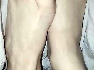 Look at Gretala's bare natural feet!