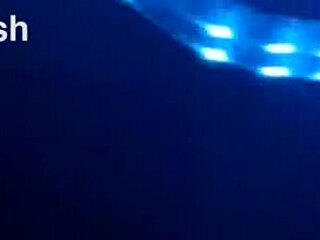 Тихо шалю с бойфрендом сестры дома, когда никого нет