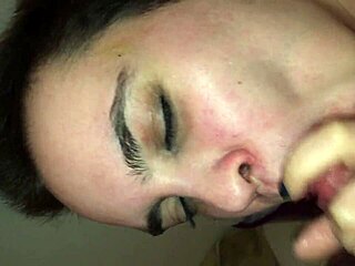 luna se fait pisser dessus par surprise par furiousmud