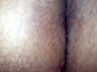 Culeando a la morenita con creampie ebony