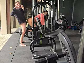 Fodi a Sexy Morena Kel Macettare at Condo Gym