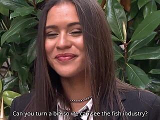 Потрясающая шлюха Элис Аккс волосатая пизда большие натуральные сиськи глубокий содом в Париже