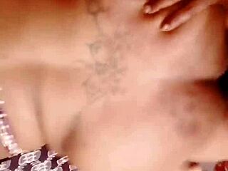 sundaydogood614 shows off her shaved pussy in latest update