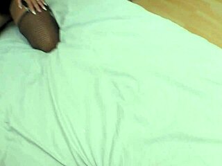 Mugur Finger Fucks Pussy Drills!