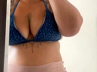 Big Pussy Flashing After Night Out