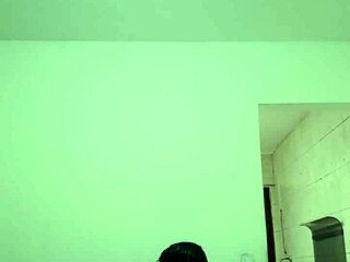 Gostosa Dançando Funk Putaria Bem Gostoso E Mostrando Seus Peitinhos Gostosos Para A Camera 😘