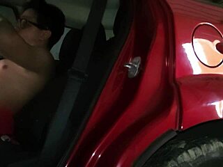 Contracting A Beautiful Young Girl In The Usa For Amateur Fun!