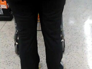 i saw big booty pawg at cub foods