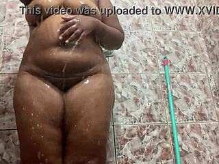 i got huge milky tits and cum all over my pussy