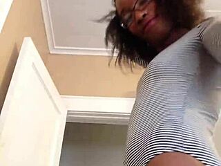 you should unsnap this tattooed ass 😏