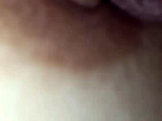 capezzolo pieno di saliva e cappella in wet oral play 😋