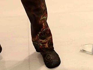 I love riding in cowgirl position as my breasts expand with excitement