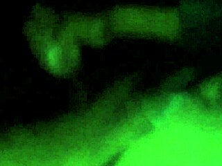 Jeg runker bare afslappet indtil jeg sprøjter i denne hjemmelavede session