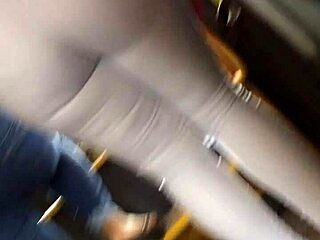 Gostosa no onibus, wow that big ass hidden on the bus is just begging to be noticed!