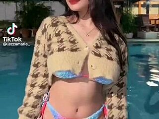 Titstoker girl