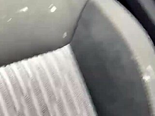 talking about the school counselor role and teacher interactions in a simple way. 📚