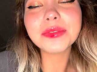 自宅でアジア美女をガン突き喘ぎまくり巨乳揺れまくり