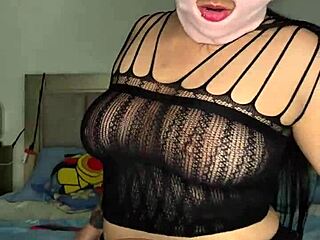 Naughty Masked Babe Pounds Pussy!