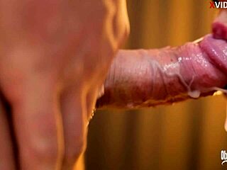 Mega kompilace výstřiků s horkou macochou MILF, creampies, análem, pěstěním a deepthroatem