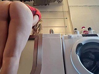 hey, look at this hottie with natural tits and big ass masturbating while shaking in her panties!