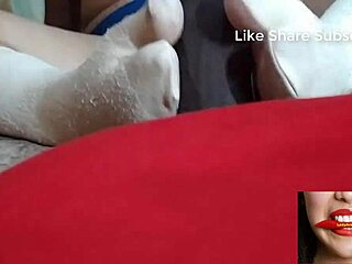 Amateur Teen 18+ Sexy Couple Gives Horny Footjob Massage in POV