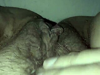 European Mature Curvy Beauty Gets All Wet And Spread Open