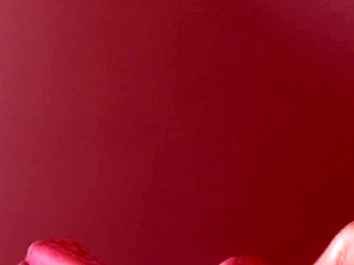 Japanese Amateur Gets Cumshot In Close-Up Facial