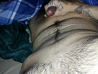 uh darius andino here cumming so hard for the third time, feels intense